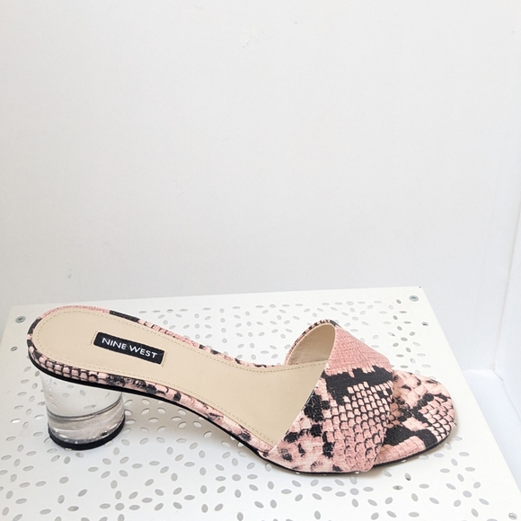 Nine west pink snakeskin sandals - Picture 2 of 16